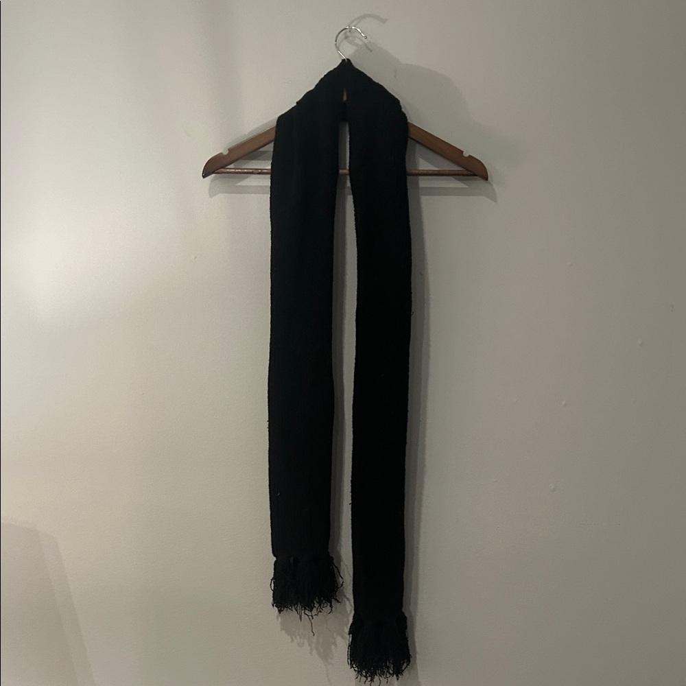 Elegant Black Scarf